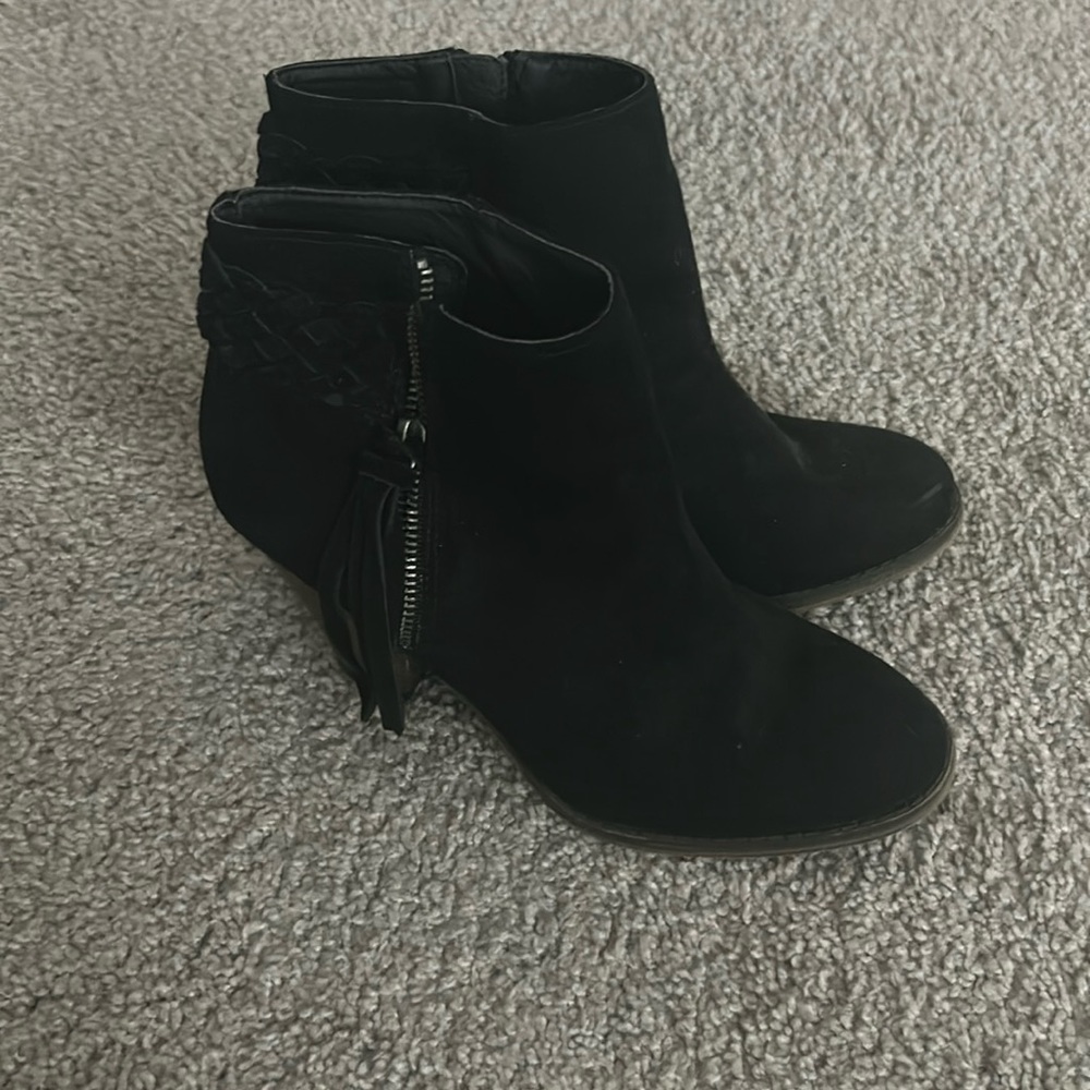 Black boots